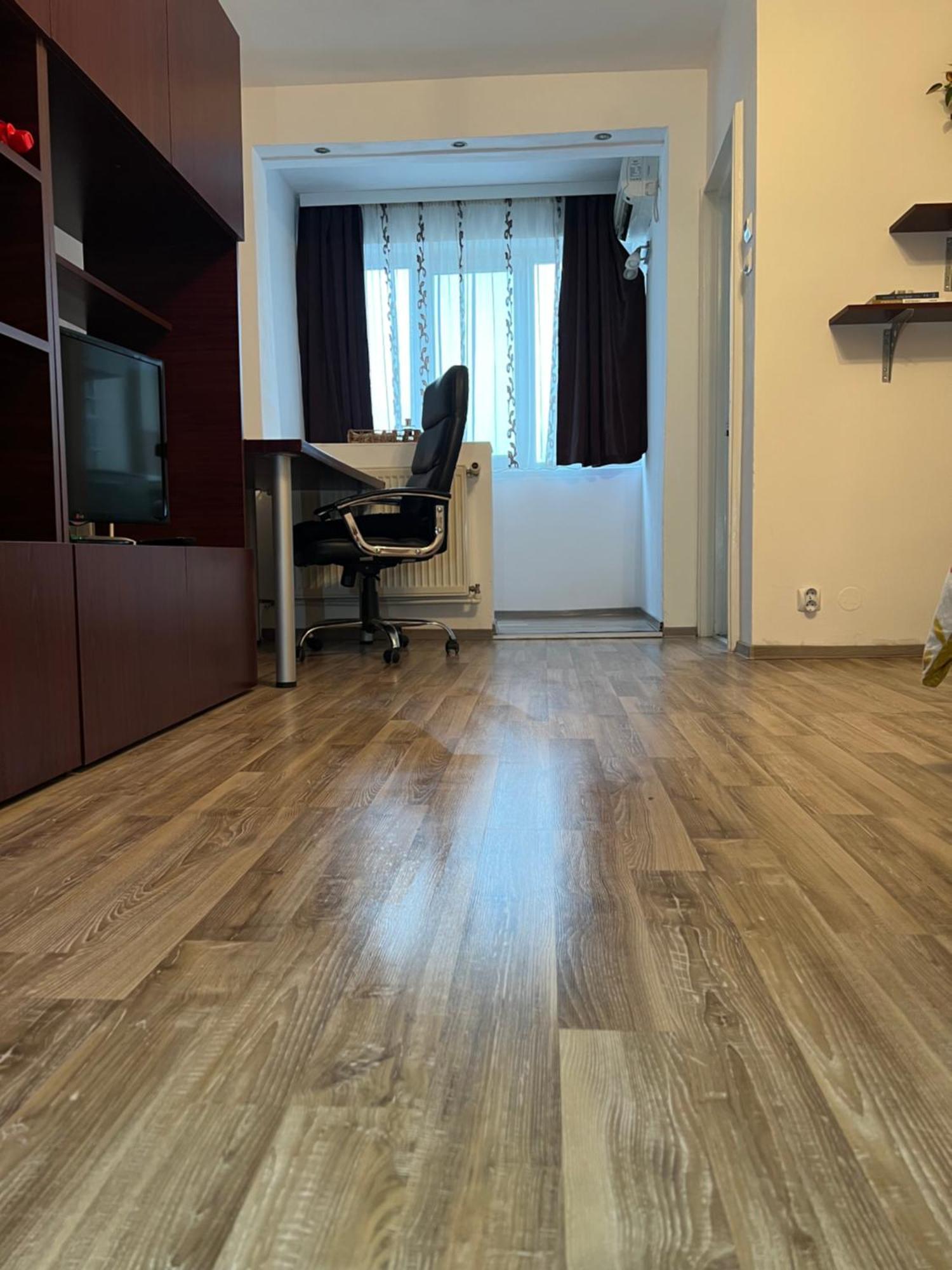 Cozy Flat Near Metro And Centrum